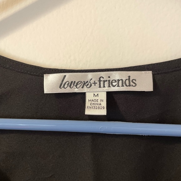 Revolve Lovers + Friends Cold Shoulder Black scoop neck blouse bell sleeves sz M - Picture 3 of 7